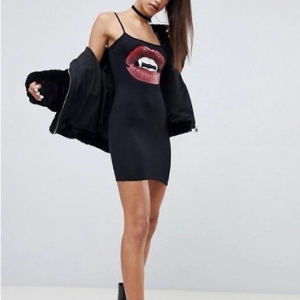 Halloween Vampire Lips Bodycon Dress in Black - Picture 4 of 4